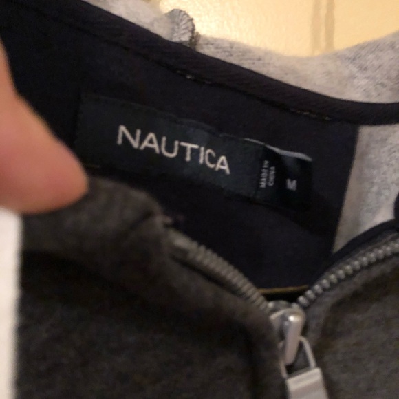 Náutica hoodie size m - Picture 3 of 4